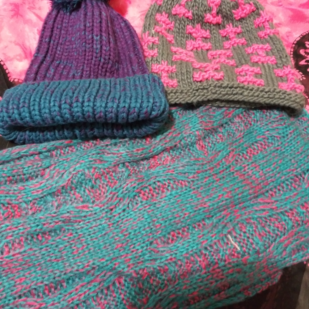Good used condition scarf with two hats.